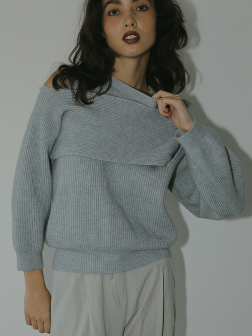 Cut band petit knit-