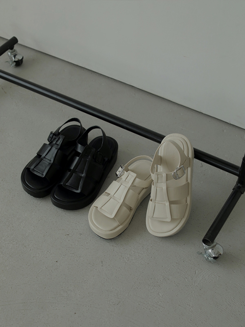 Black tea platform sandal｜Can be delivered｜アマイルオンラインショップ