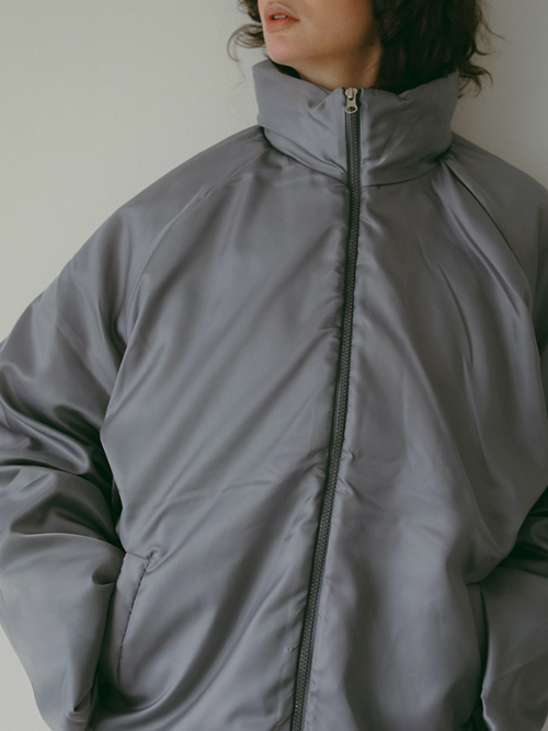 SATIN OVER ブルゾン｜Can be delivered｜アマイルオンライン